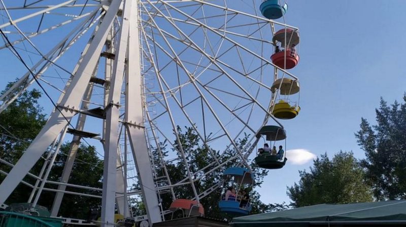 Колесо обозрения в Караганде закрыли на проверку