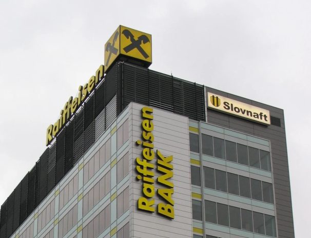 Украина внесла Raiffeisen Bank в список «международных спонсоров войны»