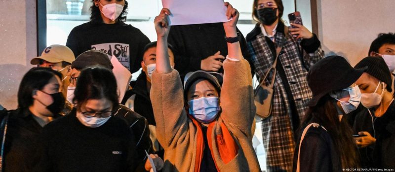 «Снимите карантин!»: в Китае продолжаются массовые протесты