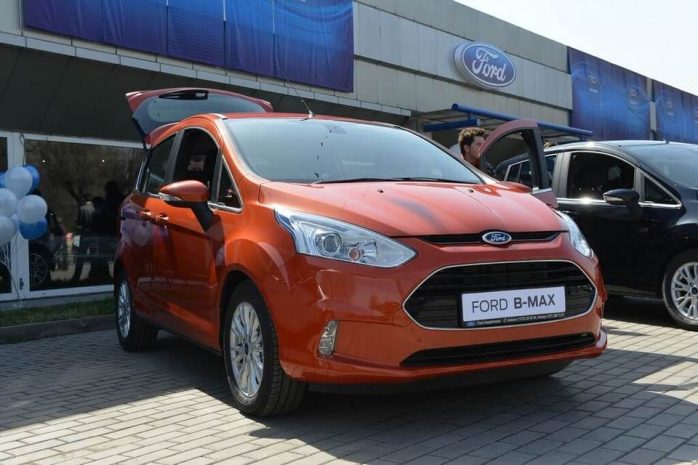 Ford открыл автосалон в Алматы и привез новый B-MaxЭксклюзив
