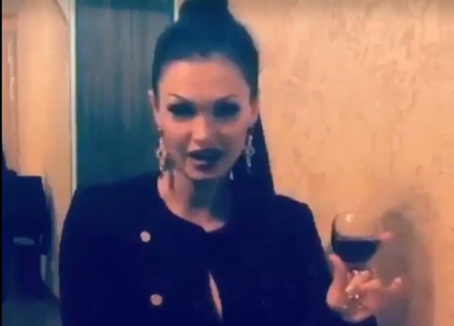 Тост казахстанки на «Вау» (ВИДЕО)