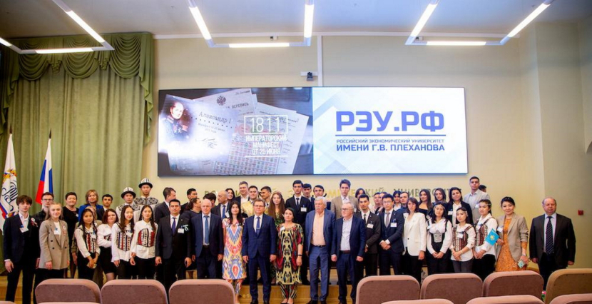 Команда из Казахстана стала победителем в I Международном студенческом статистическом фестивале