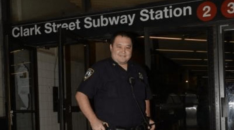 Американец казахского происхождения принял роды и стал знаменитым