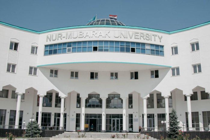 7,3 миллиарда тенге: прекратить госфинансирование «Нур-Мубарак» требует общественник