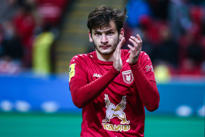 В топ-10 претендентов на «Золотой мяч» вошел Хвича Кварацхелия