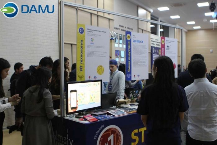«Даму» поддерживает студентов