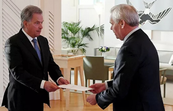 Президент принял отставку правительства Финляндии