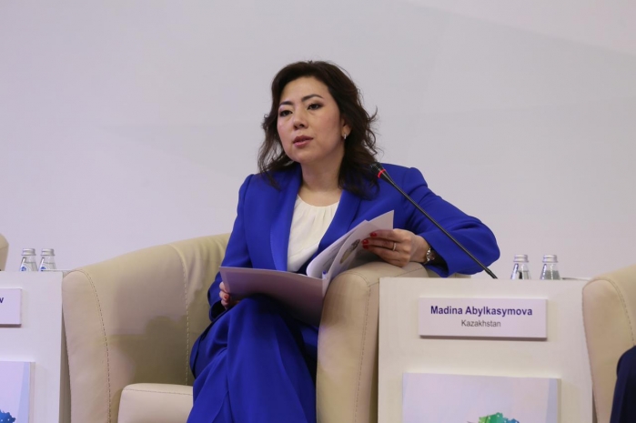 В Минтруда объяснили, почему казахстанское пособие по многодетности лучше, чем на Западе