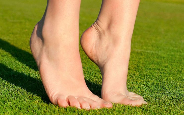 О каких заболеваниях могут говорить отеки ног — терапевт