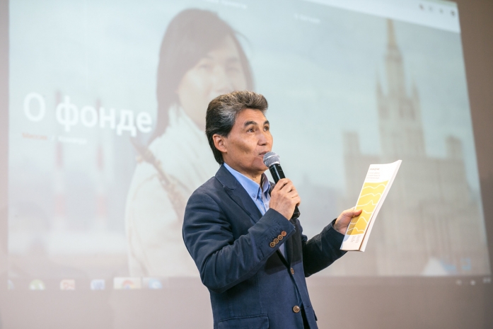 Выпущено нотное издание песен Батыра на казахском языке