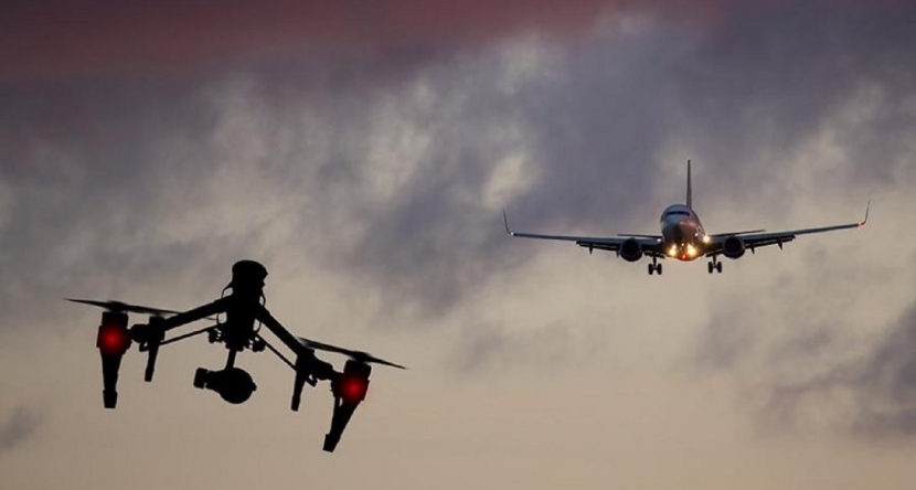 Дрон помешал посадке самолета в аэропорту Лондона