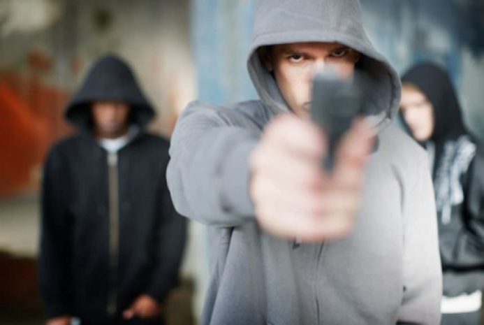 В Аягозе в перестрелке пострадали несколько человек