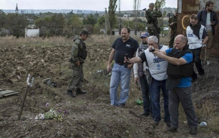 В ОБСЕ сообщили об обстреле наблюдателей в Донбассе