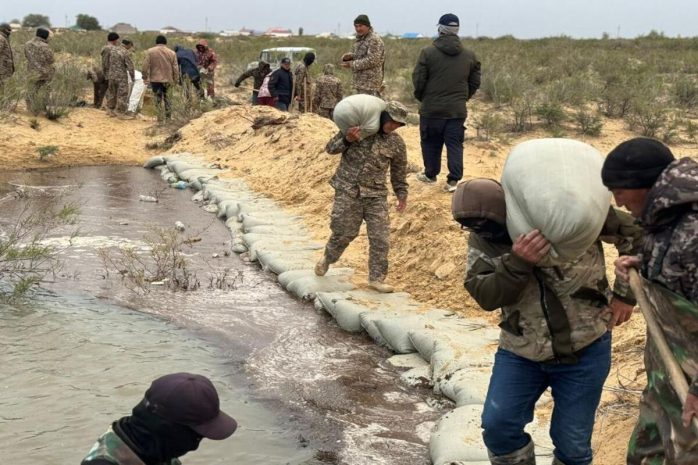 Более 61 тысячи пострадавших от паводков вернулись домой