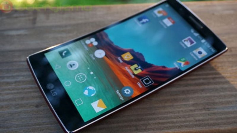 Смартфон LG G Flex 2 поступит в международную продажу в марте