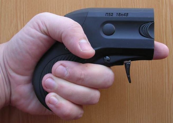 В Шымкенте из-за девушки двум парням пробили головы