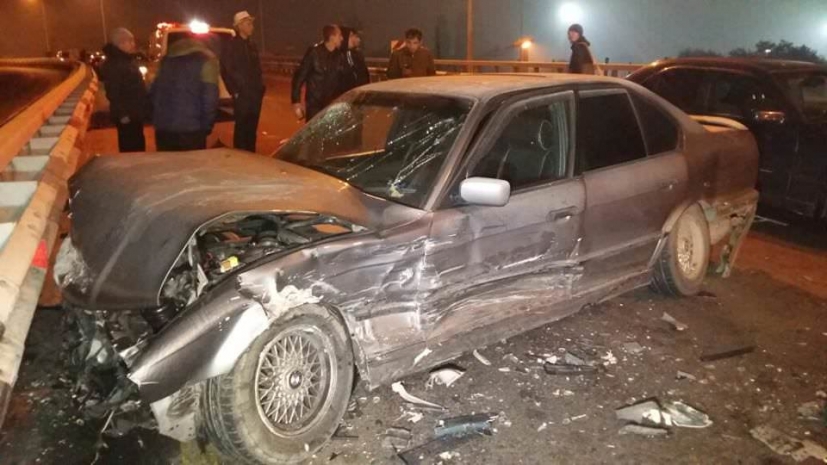 Пункт назначения: на мосту в Алматы произошло сразу несколько ДТП