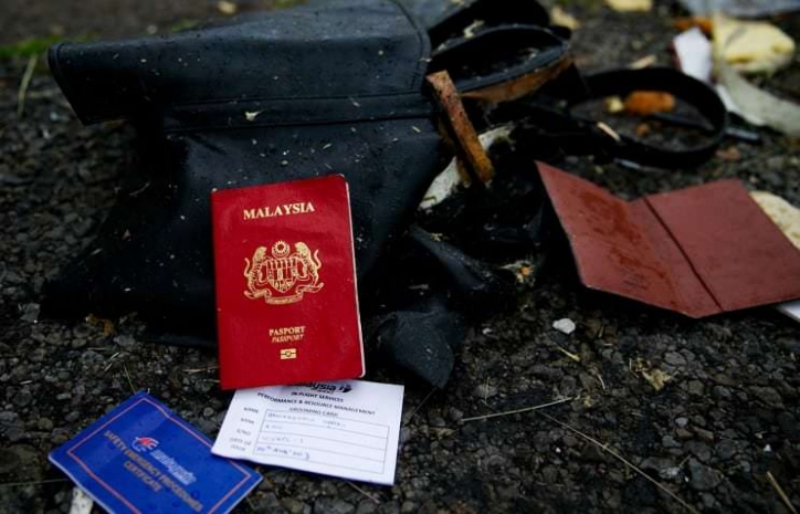 Падение Boeing MH17: странное молчание следователей