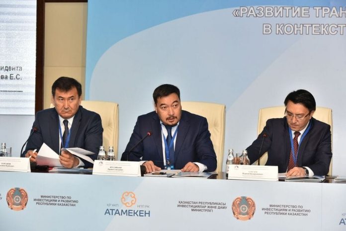 За последние пять лет объем перевозок контейнеров в направлении Азия - Европа вырос в сто раз