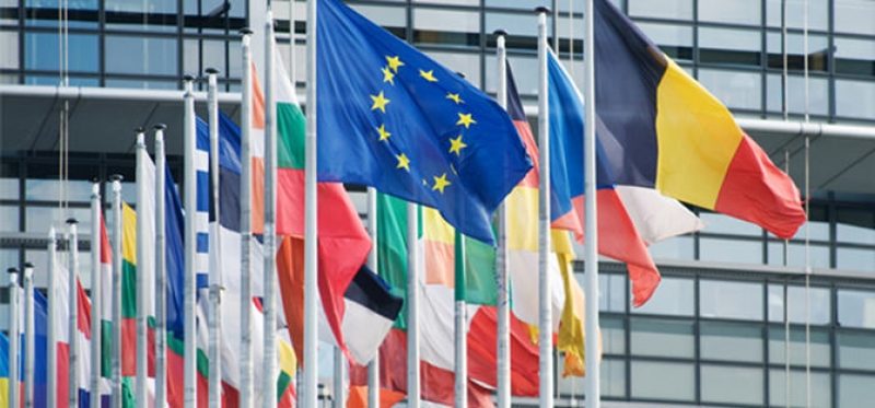 Европейский авторынок растет тринадцатый месяц подряд