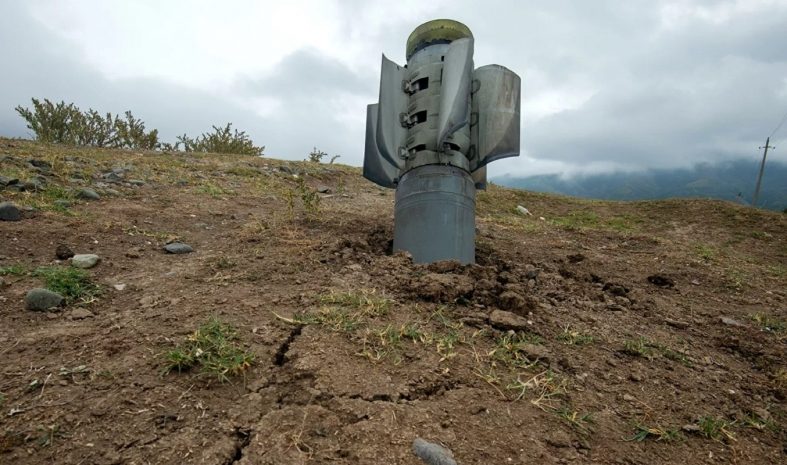 Ереван и Баку обвинили друг друга в нарушении перемирия