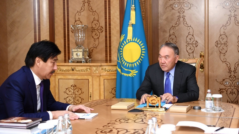 Нурсултан Назарбаев встретился с ректором КазНУ им. аль-Фараби