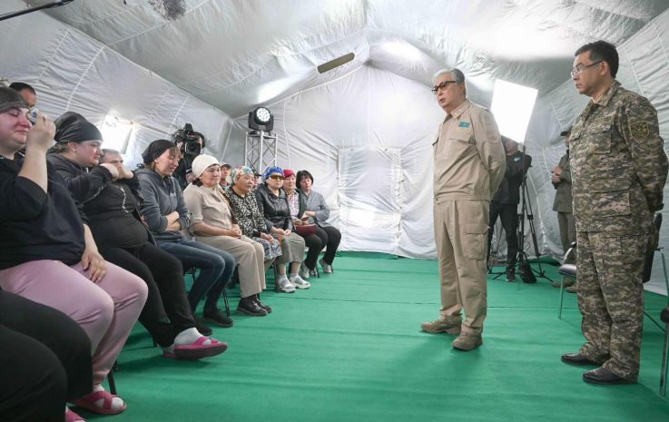 Токаев извинился перед семьями погибших в пожаре в области Абай