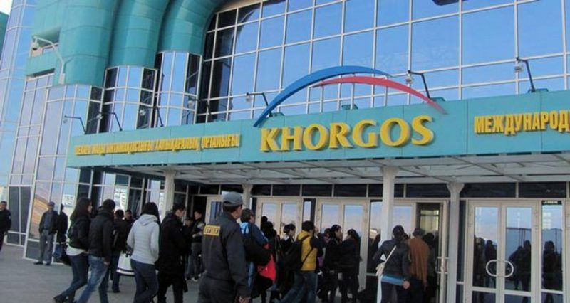 На казахстанско-китайской границе обманывают таможенников