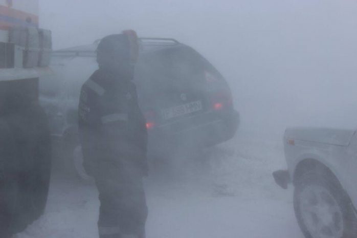 Спасение казахстанцев из снежных заносов приобрело масштаб эпидемии. ФОТО