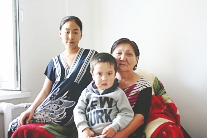 Семью ветерана ВОВ выселяют из квартиры в Алматинской области