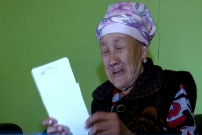 Убитую школьницу села Торткуль могли шантажировать откровенными фото