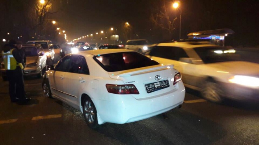 В Алматы на светофоре сбита женщина-пешеход