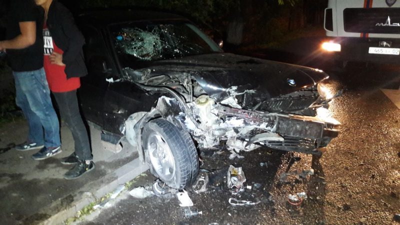 Девушка пострадала в ДТП в Алматы. ФОТО