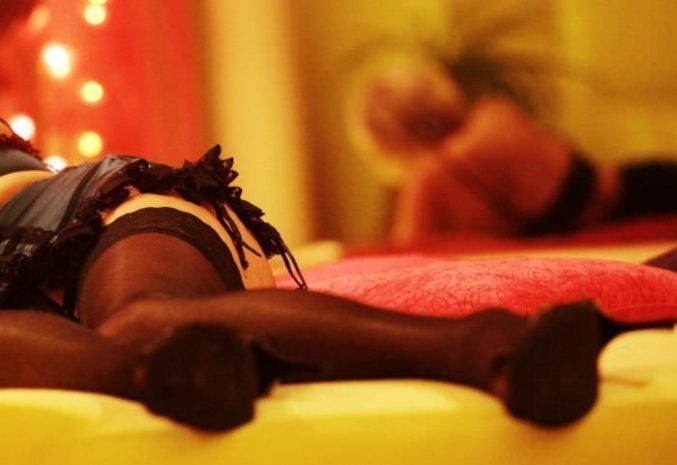 Полицейские Алматы спасли жизнь проститутке