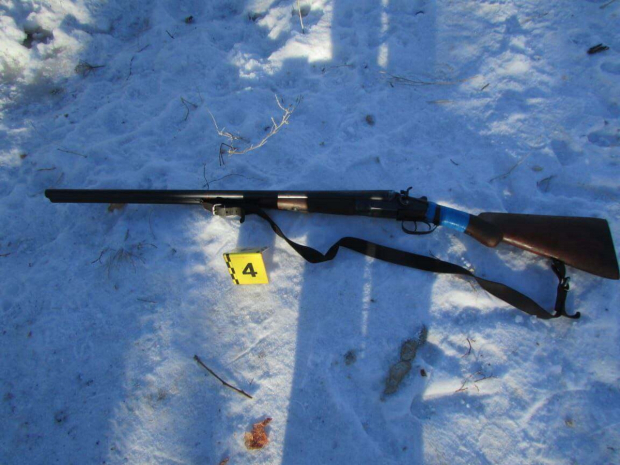 Акмолинец выстрелил в жену, избил сына и застрелился