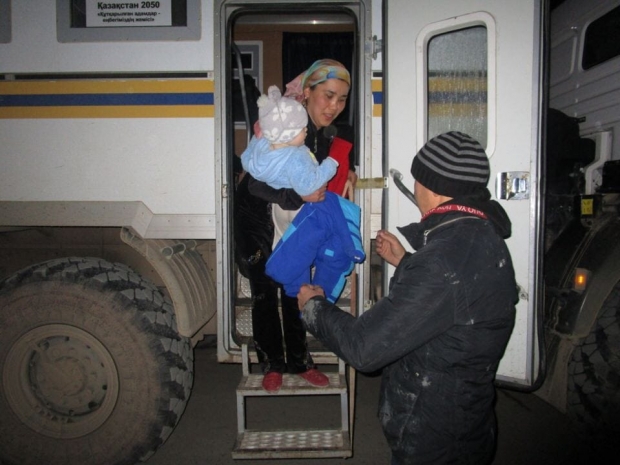 На автодороге Кызылорда – Жезказган спасатели эвакуировали 7 человек