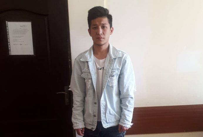 Воровавший телефоны у молодых девушек парень задержан в Алматы