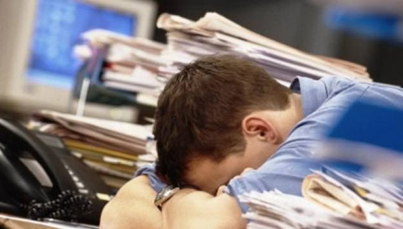 Стажер крупнейшего банка умер после 72 часов работы