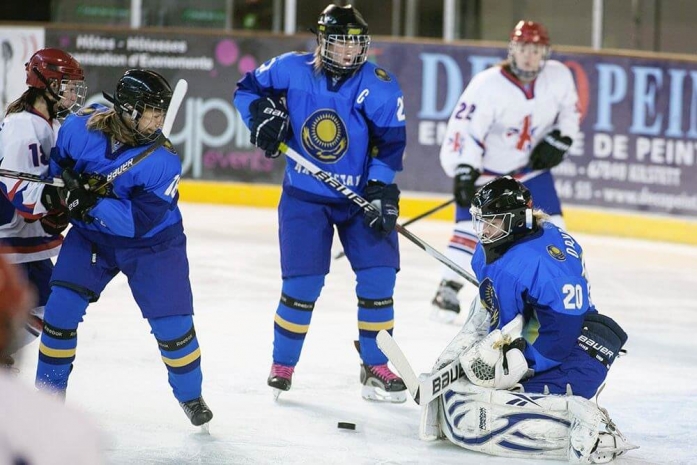 Казахстанские хоккеистки обыграли сборную Великобритании в ЧМ