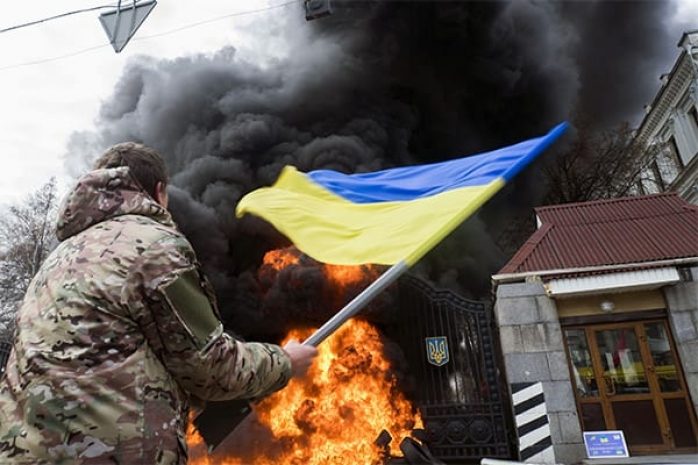 В бедах Украины обвинили национальный флаг