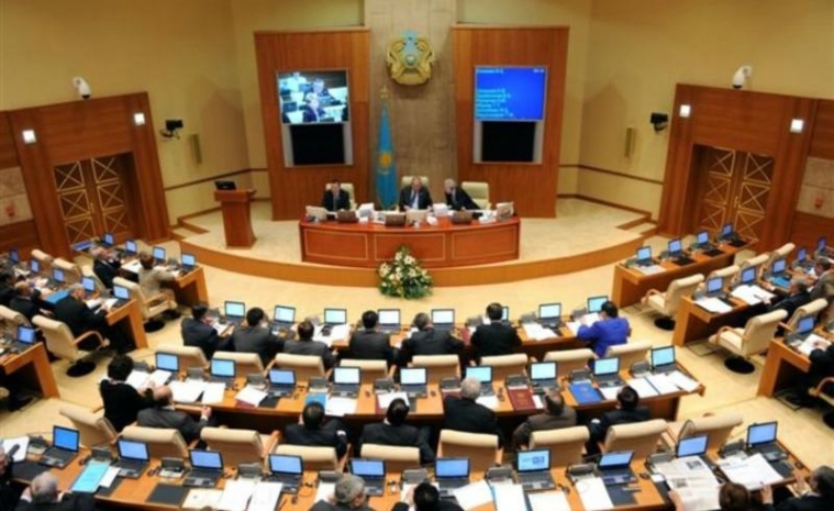 Депутаты не ждут роспуска мажилиса в этом году