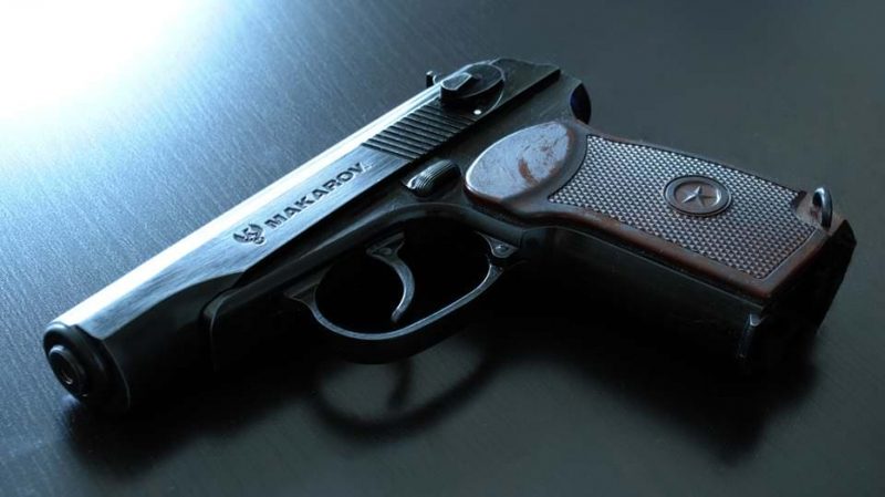 В автобусе «Бишкек - Шымкент» везли через границу 2 боевых пистолета