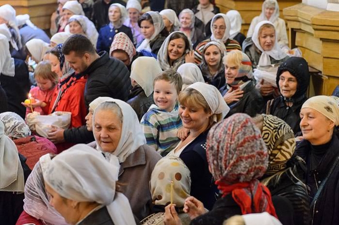 Православные Казахстана встречают Христово Воскресение