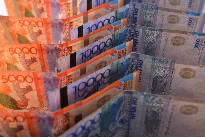 Более 75 тысяч казахстанцев получили пособия по потере работы