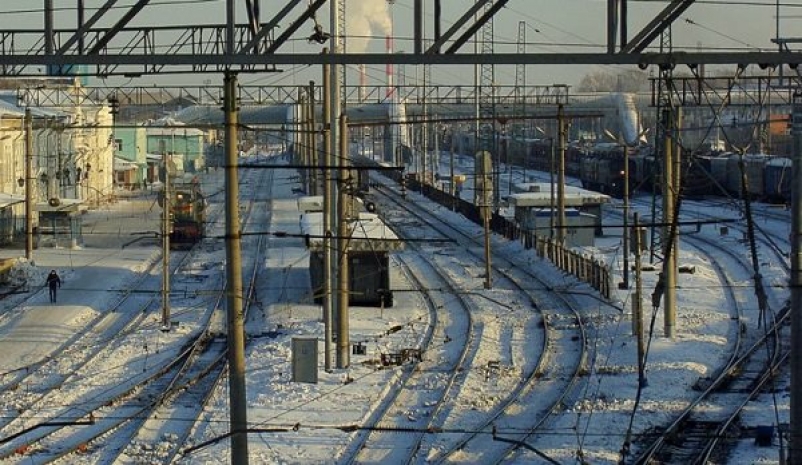 Погибшей под колесами поезда девушке было 22 года