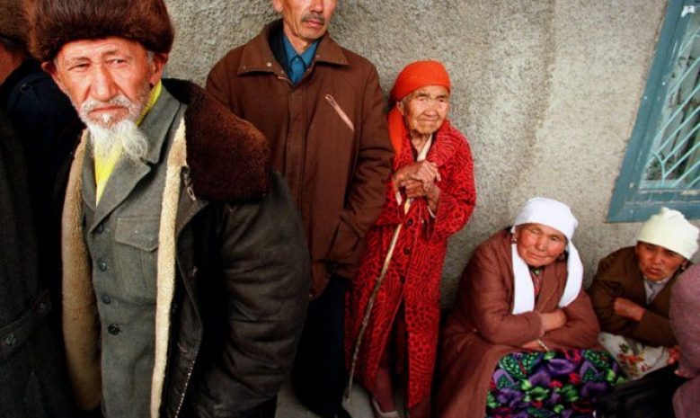 Минтруда Казахстана определило черту бедности