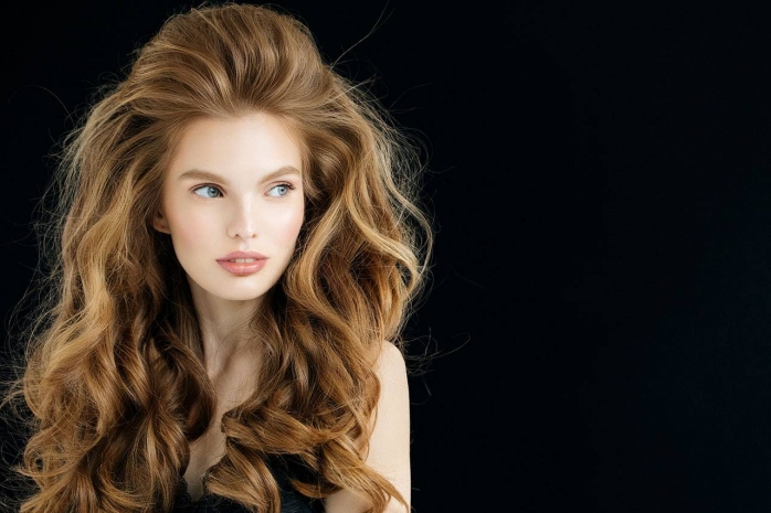 Эксперт рассказал, какие прически вредны для здоровья волос