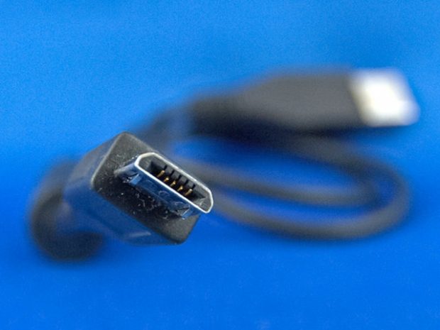 Новый эксплойт поражает любое USB-устройство