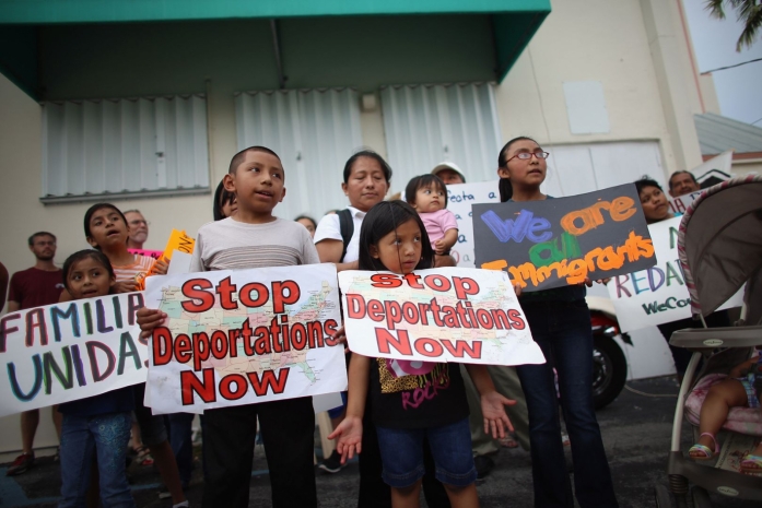 США отменили отсрочку депортации для детей нелегалов