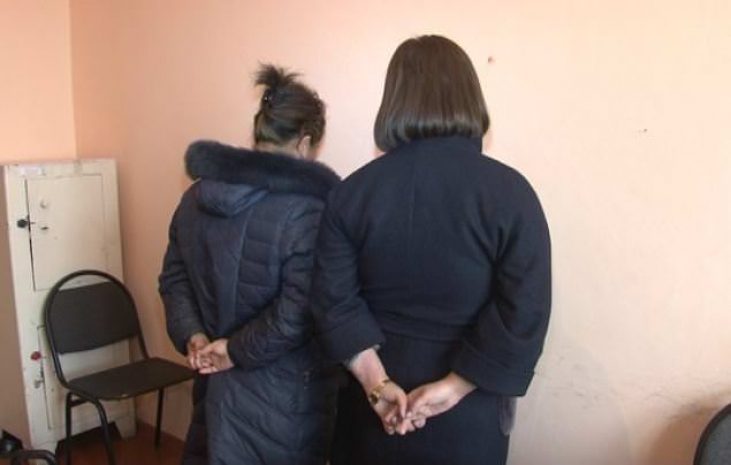 В ЮКО обезврежена банда женщин-карманниц